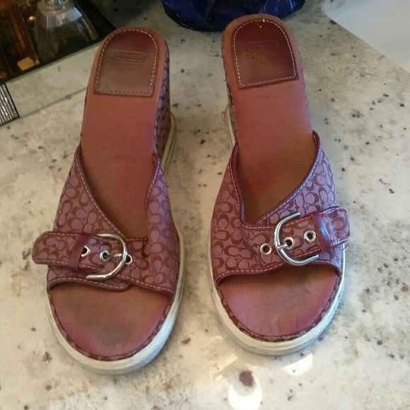 Authentic Coach Mini Monogram Burgundy Wedges - Picture 1 of 7